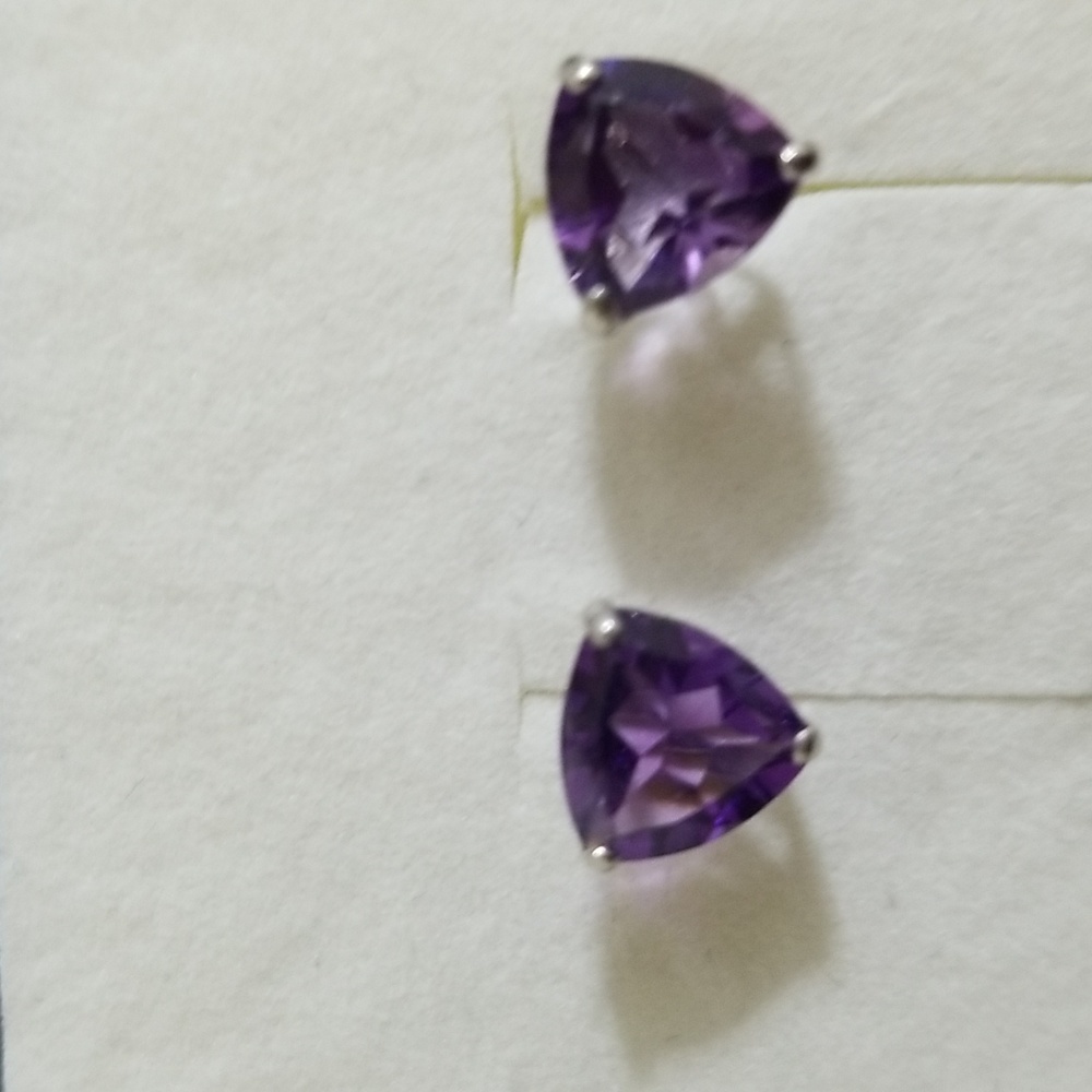 New Purple Stud Earrings approx .4 inch lgth,  .4 inch wide